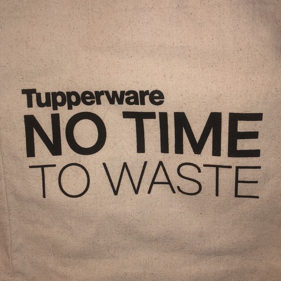 Tupperware tote - Picture 2 of 3